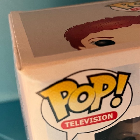 Funko Pop! Television - Orange is the New Black - 247 Galina “Red” Reznikov - Picture 6 of 6